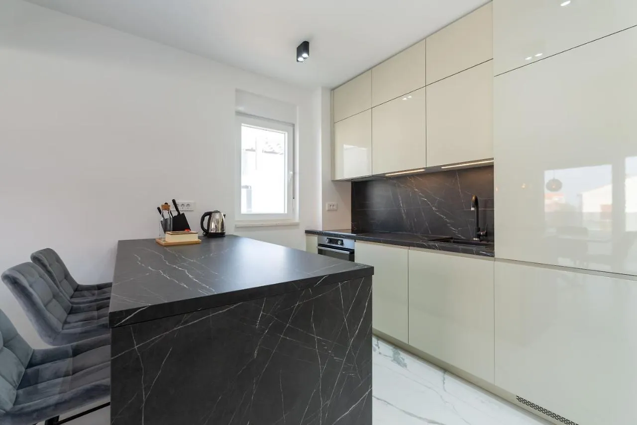 זאדאר Apartman Sea Breeze